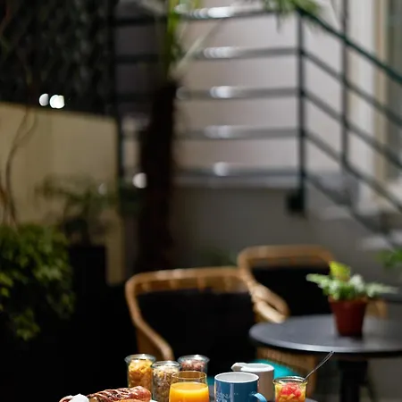 L'annexe Apolonia Montmartre パリ