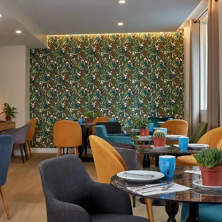 L'annexe Apolonia Montmartre 4*