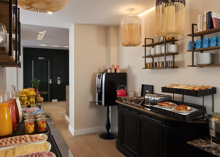L'annexe Apolonia Montmartre Hotel