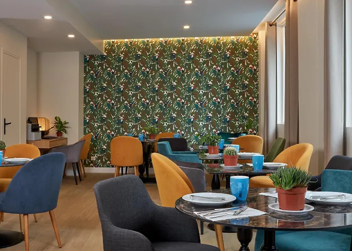 L'annexe Apolonia Montmartre 4*