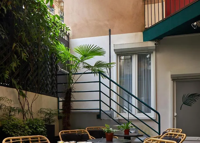 L'annexe Apolonia Montmartre Hotel